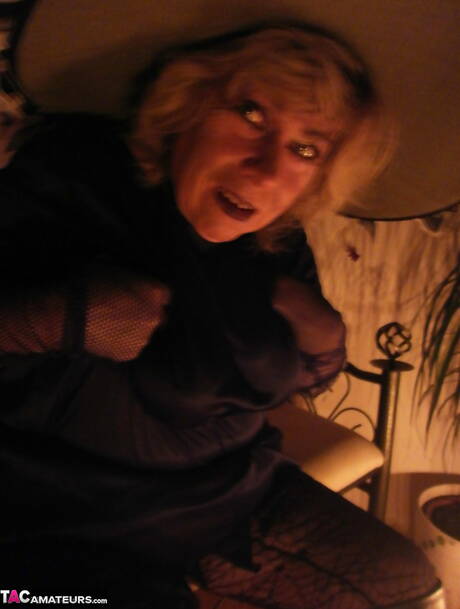 TAC Amateurs invite you to explore xxx pictures featuring Caro xxx gallery 273978